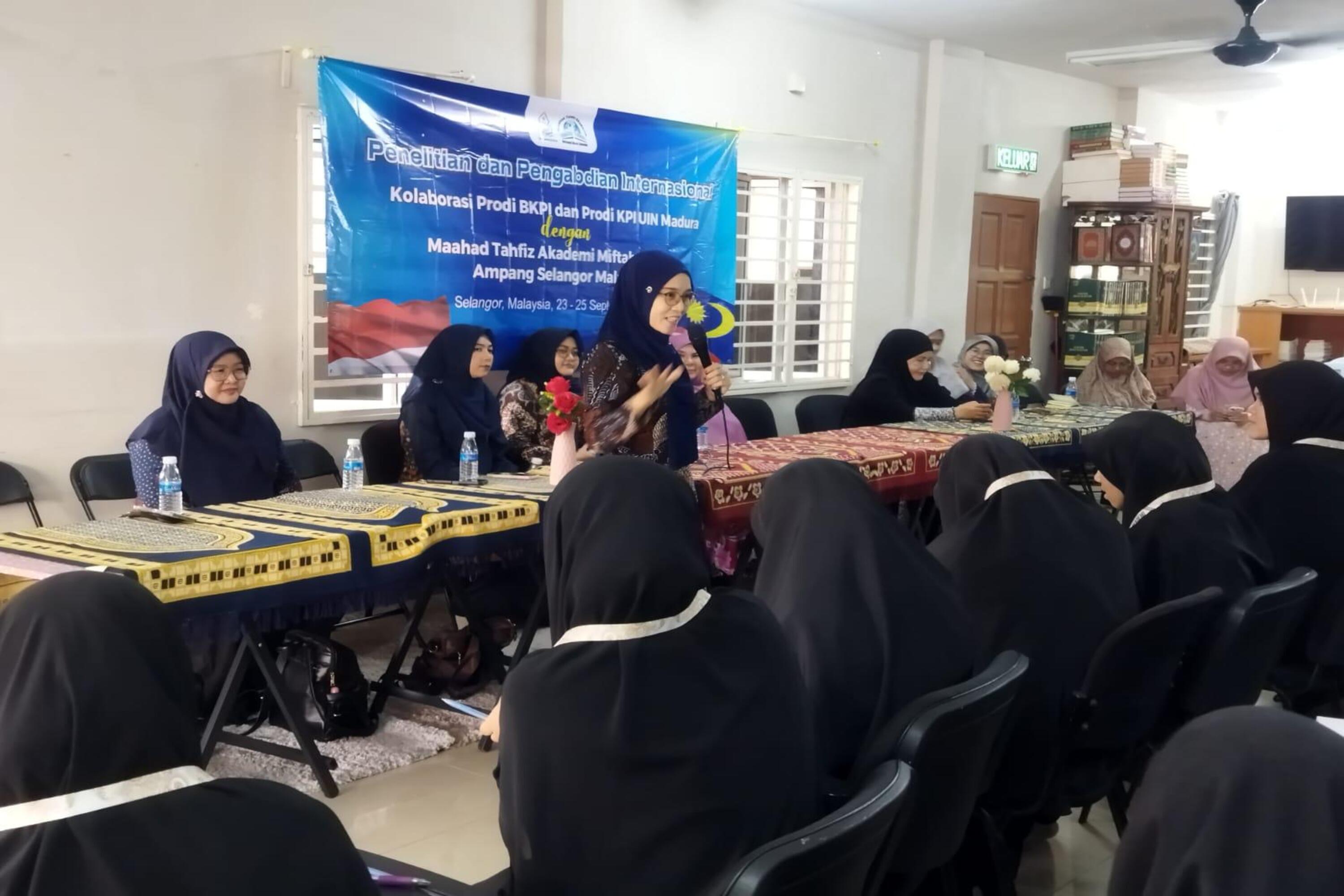 Dosen KPI UIN Madura Menjadi Narasumber Pada Kegiatan Penelitian Internasional di Malaysia