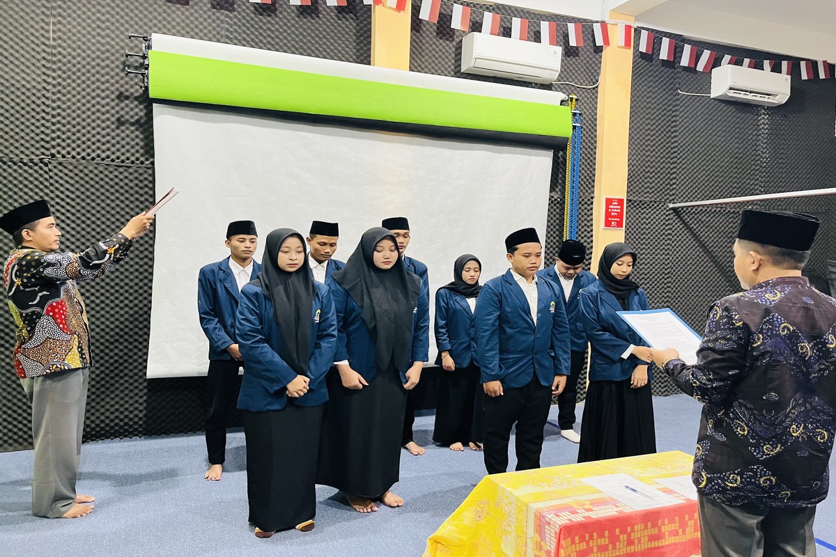 Dekan FAUD Resmi Melantik Pengurus ORMAWA FAUD Masa Bakti Tahun 2025-2026