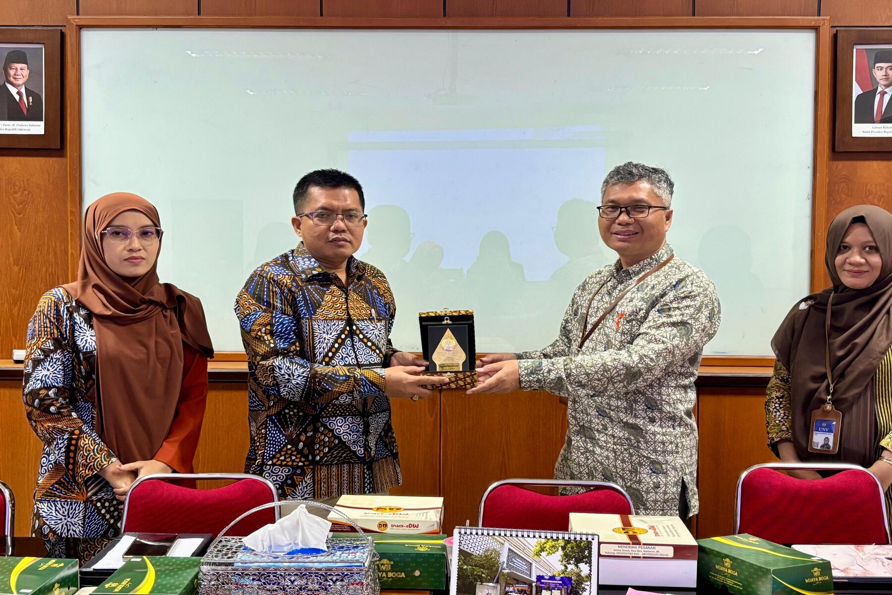 Untuk memperkuat budaya mutu, GPM-UPM Faud UIN Madura melaksanakan benchmarking ke UPM-GPM FEBI Universitas Negeri Yogyakarta