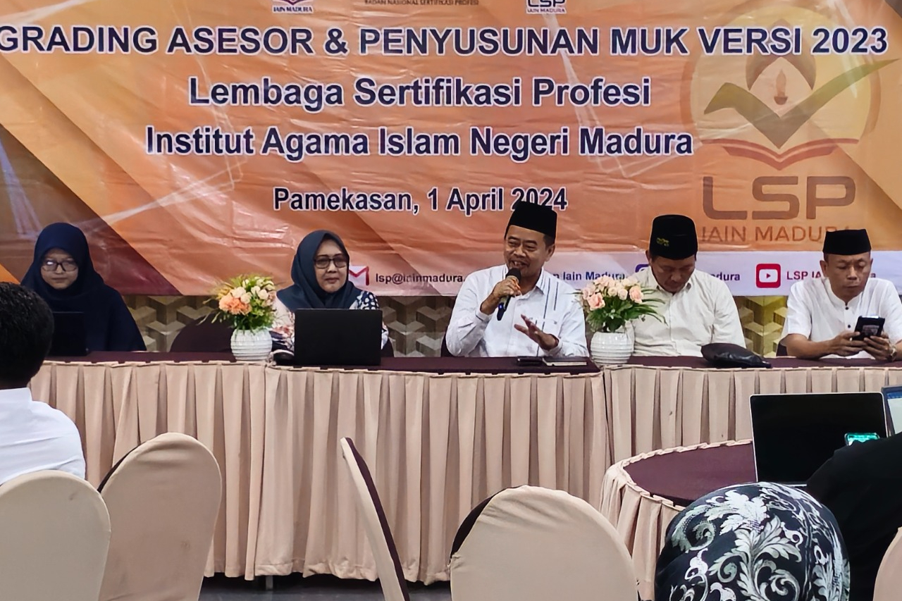 LSP IAIN MADURA IKUTI UPGRADING UJI KOMPETENSI ASESOR DAN PENYUSUNAN MUK VERSI 2023